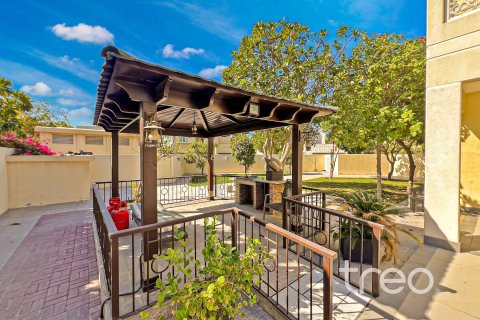 4 غرف نوم فيلا في Meadows, الإمارات العربية المتحدة رقم 173866 25