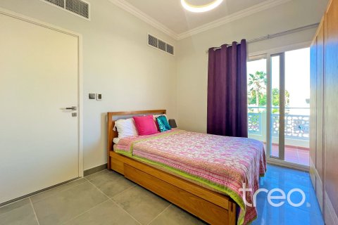 4 غرف نوم فيلا في Meadows, الإمارات العربية المتحدة رقم 173866 14
