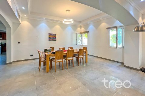 4 غرف نوم فيلا في Meadows, الإمارات العربية المتحدة رقم 173866 6