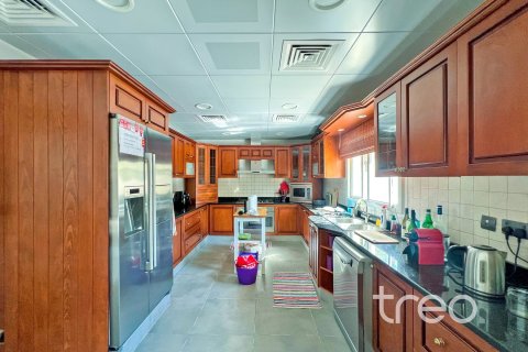 4 غرف نوم فيلا في Meadows, الإمارات العربية المتحدة رقم 173866 8