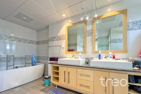 4 غرف نوم فيلا في Meadows, الإمارات العربية المتحدة رقم 173866 19