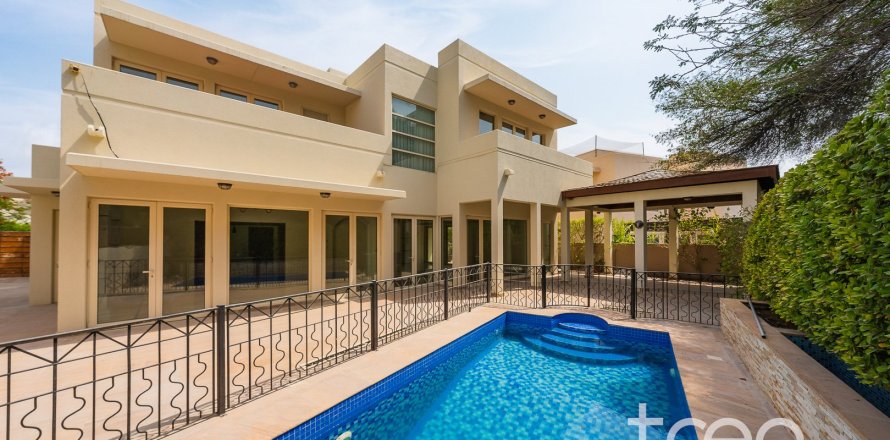 Villa de 5 chambres à Saheel, UAE No. 173862