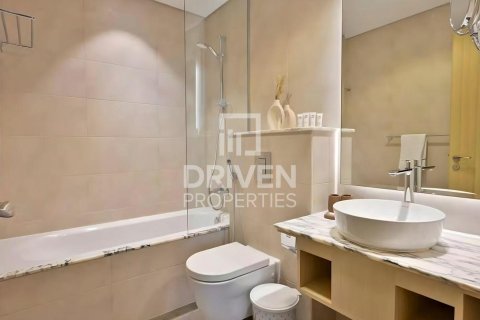 2 bedrooms Apartment in Paramount Tower Hotel & Residences, UAE No. 192813 18