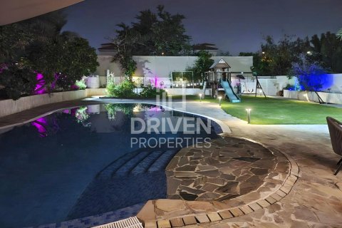 3 bedrooms Villa in District 16, UAE No. 192810 11
