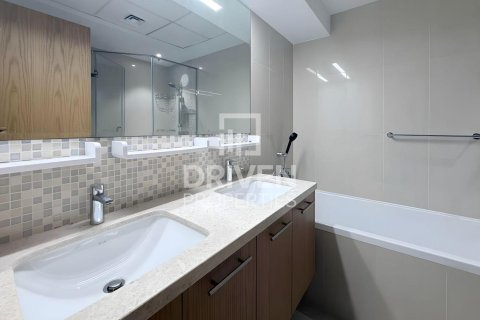 Квартира с 2 спальнями в Bellevue Towers, ОАЭ №192364 11