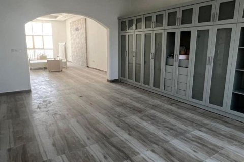 6 bedrooms Villa in Seih Al Uraibi, UAE No. 184109 13