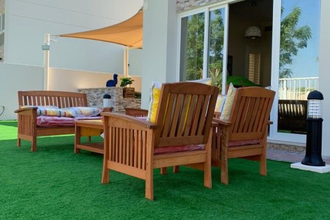 4 bedrooms Townhouse in Ras Al Khaimah, UAE No. 184111 4