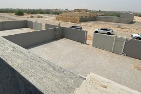 4 bedrooms Villa in Ras Al Khaimah, UAE No. 184107 9