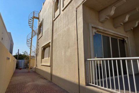 4 bedrooms Villa in Ras Al Khaimah, UAE No. 184106 17