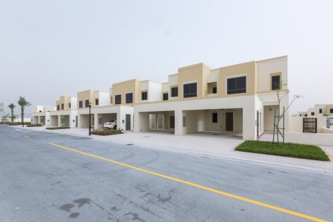3 غرف نوم فيلا في Naseem Townhouses, الإمارات العربية المتحدة رقم 165422 10