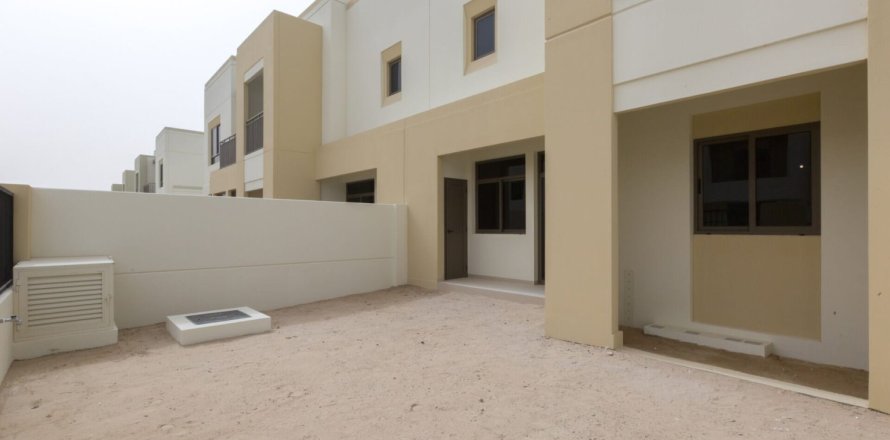 3 غرف نوم فيلا في Naseem Townhouses, الإمارات العربية المتحدة رقم 165422