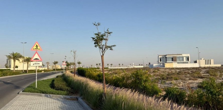 Land de 960.1m² à Jebel Ali, UAE No. 147778