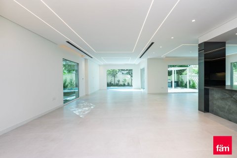 Вилла с 3 спальнями в Jumeirah Park, ОАЭ №162384 30