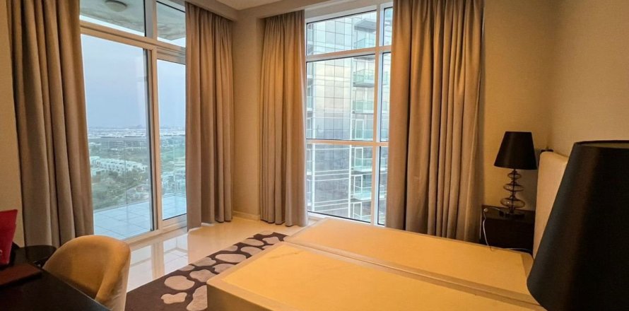 Квартира с 3 спальнями в Дубай, ОАЭ №141560