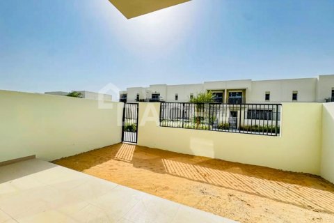 Apartment de 3 dormitorios en Town Square, UAE No. 163481 7