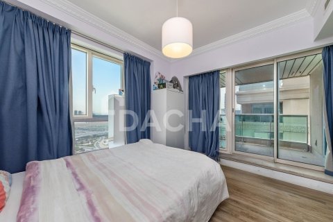 Квартира с 3 спальнями в Emaar 6 Towers, ОАЭ №163483 3