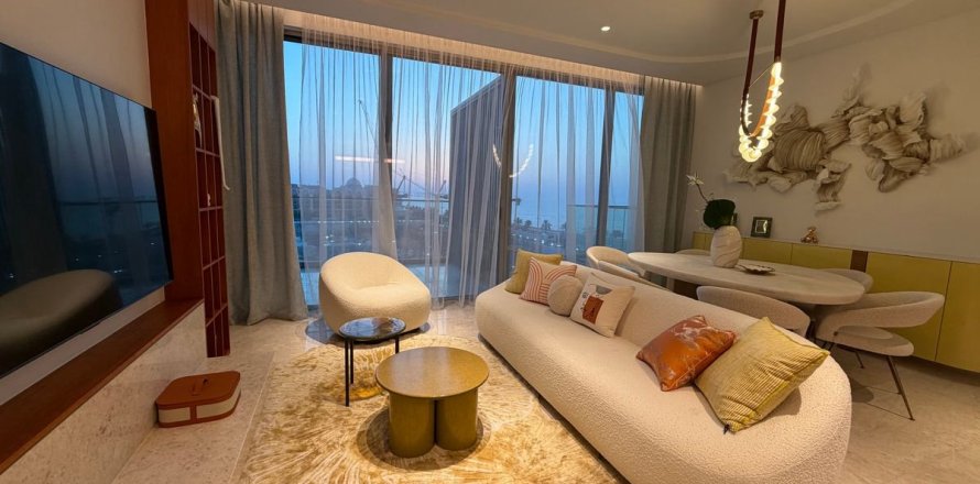 2 bedrooms Apartment in Palm Jumeirah, UAE No. 166016