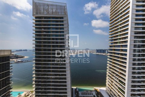 Квартира с 1 спальней в EMAAR Beachfront, ОАЭ №192805 9