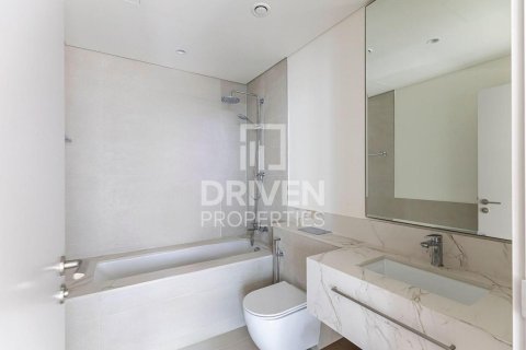 Квартира с 1 спальней в EMAAR Beachfront, ОАЭ №192805 8
