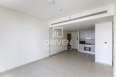 Квартира с 1 спальней в EMAAR Beachfront, ОАЭ №192805