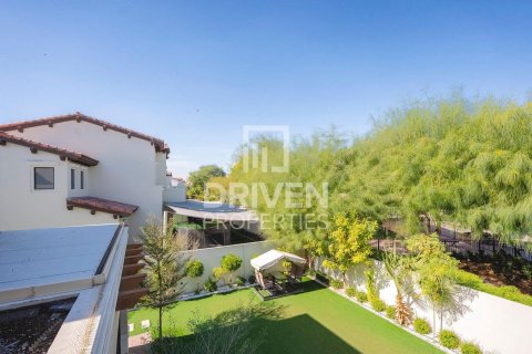 6 bedrooms Villa in Rosa, UAE No. 192801