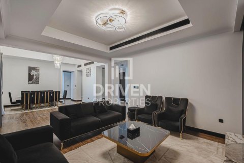 Villa de 6 dormitorios en Rosa, UAE No. 192801 6