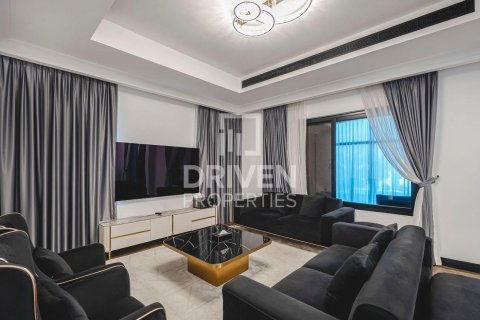 Villa de 6 dormitorios en Rosa, UAE No. 192801 10