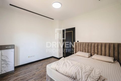 Villa de 6 dormitorios en Rosa, UAE No. 192801 13