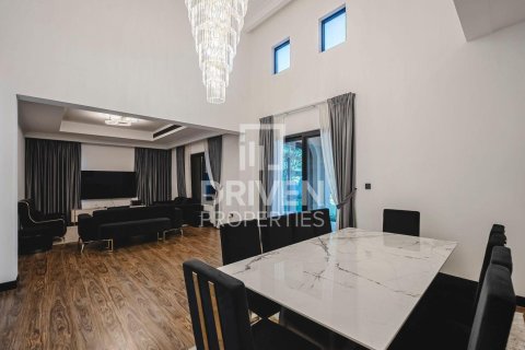 Villa de 6 dormitorios en Rosa, UAE No. 192801 7