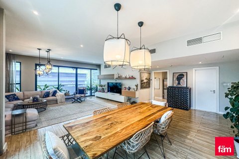 Квартира с 3 спальнями  №120263 4