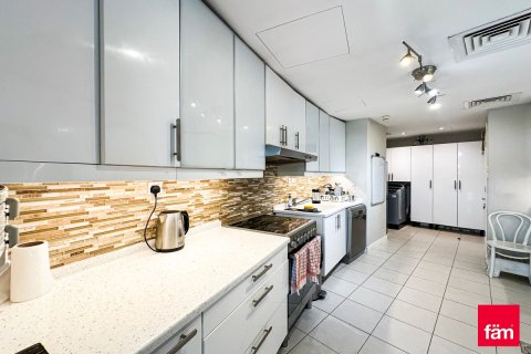 Квартира с 3 спальнями  №120263 18