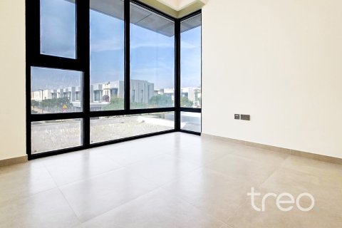 Townhouse de 3 dormitorios en The Valley, UAE No. 174221 6