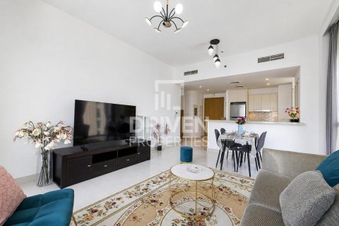 Appartement de 2 chambres à Creekside 18, UAE No. 210065