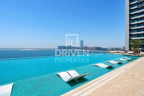 Appartement de 3 chambres à EMAAR Beachfront, UAE No. 210064 30