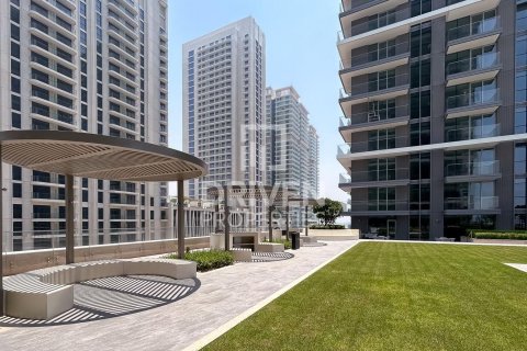 Appartement de 3 chambres à EMAAR Beachfront, UAE No. 210064 28