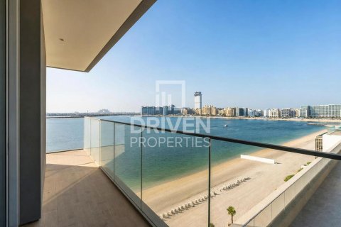 Appartement de 3 chambres à EMAAR Beachfront, UAE No. 210064 21