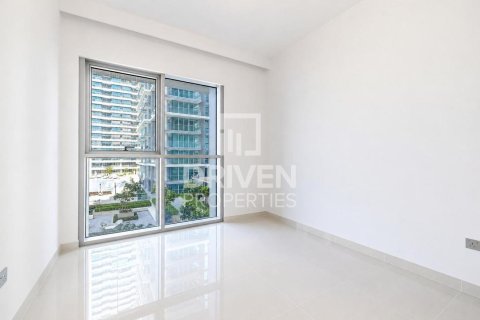 Appartement de 3 chambres à EMAAR Beachfront, UAE No. 210064 6