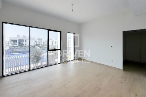 Villa de 5 dormitorios en Murooj Al Furjan, UAE No. 202746 5