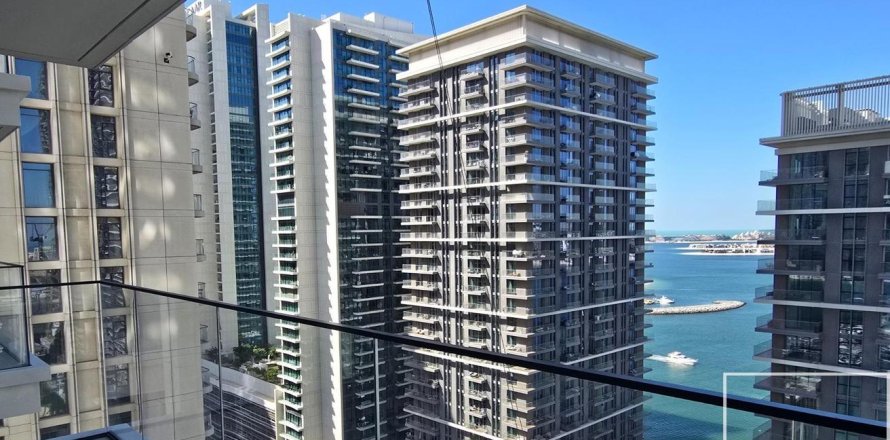 Квартира с 1 спальней в EMAAR Beachfront, ОАЭ №194481