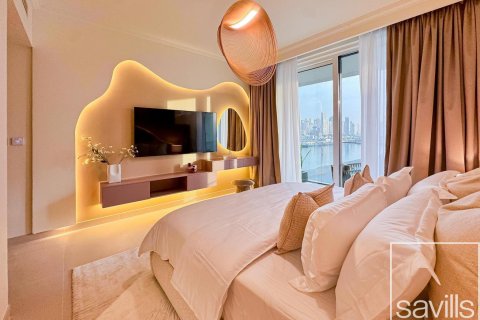 Квартира с 3 спальнями в EMAAR Beachfront, ОАЭ №194482 16