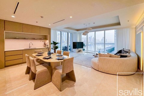 Квартира с 3 спальнями в EMAAR Beachfront, ОАЭ №194482 7