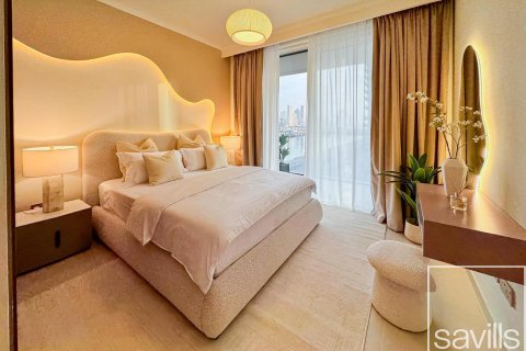 Квартира с 3 спальнями в EMAAR Beachfront, ОАЭ №194482 3