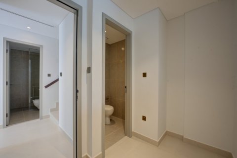 Вилла с 4 спальнями в Dubai Sports City, ОАЭ №187000 23