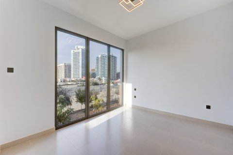 Вилла с 4 спальнями в Dubai Sports City, ОАЭ №187000 7