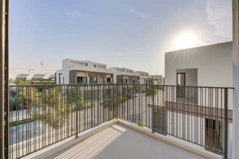 Вилла с 4 спальнями в Dubai Sports City, ОАЭ №187000 5