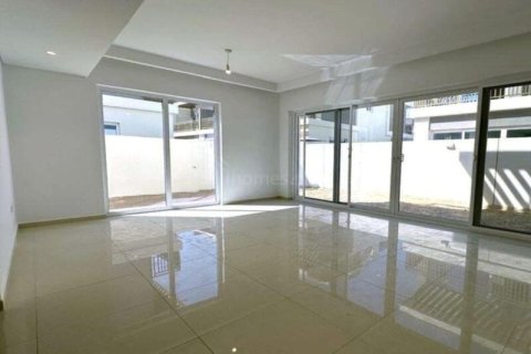 Таунхаус с 3 спальнями в DAMAC Hills (Akoya by DAMAC), ОАЭ №151056 16