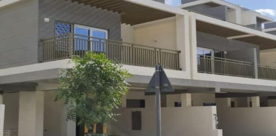 Таунхаус с 3 спальнями в DAMAC Hills (Akoya by DAMAC), ОАЭ №151056