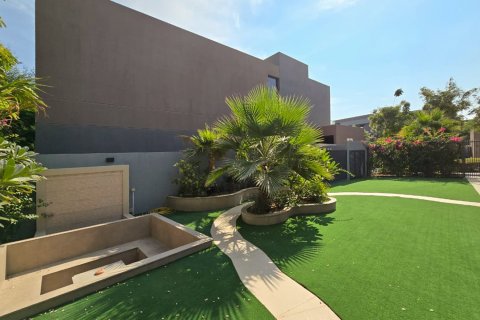 4 غرف نوم فيلا في Tilal City, الإمارات العربية المتحدة رقم 202489 10