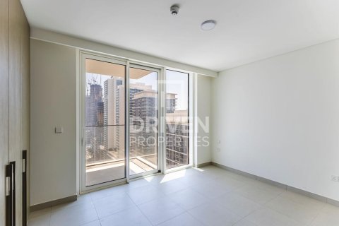 Квартира с 2 спальнями в EMAAR Beachfront, ОАЭ №192257 6