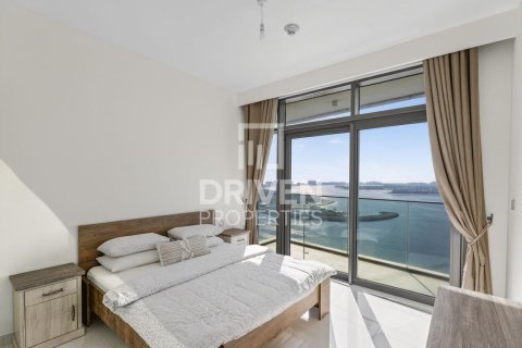 Квартира с 2 спальнями в EMAAR Beachfront, ОАЭ №192259 6